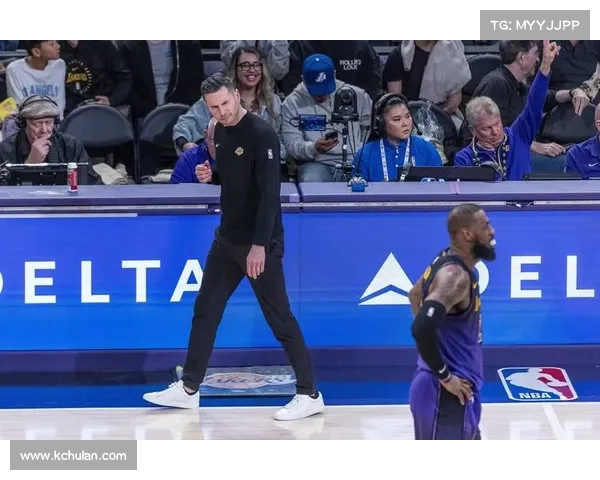 湖人队的攻防表现值得称赞，胜利在望