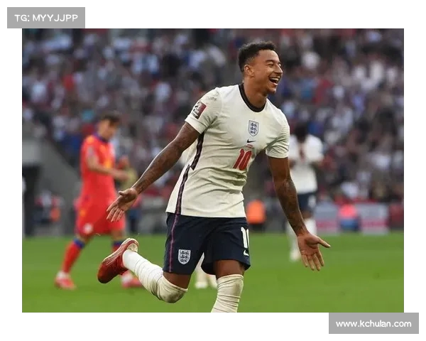 林加德K联赛处子球正式诞生！点射首度破门，全队为其庆祝拍头(林加德比赛视频)