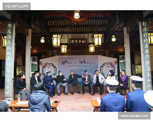 路上堵车,梅州客家队员步行赶往机场,体现团队精神与坚持(梅州客家fc吧) 路上堵车,梅州客家队员步行赶往机场,体现团队精神与坚持(梅州客家fc吧)