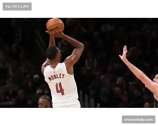 米切尔轰下分,爵士再次登顶西部 米切尔轰下分,爵士再次登顶西部